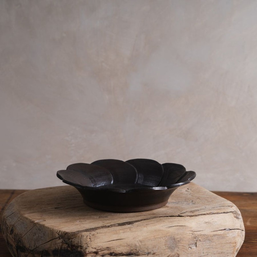 Shop Kitchen + Diningshop Kitchen + Dining Zhitaofang's/製陶方式 Plates & Bowls | Flower Shallow Bowl In Black