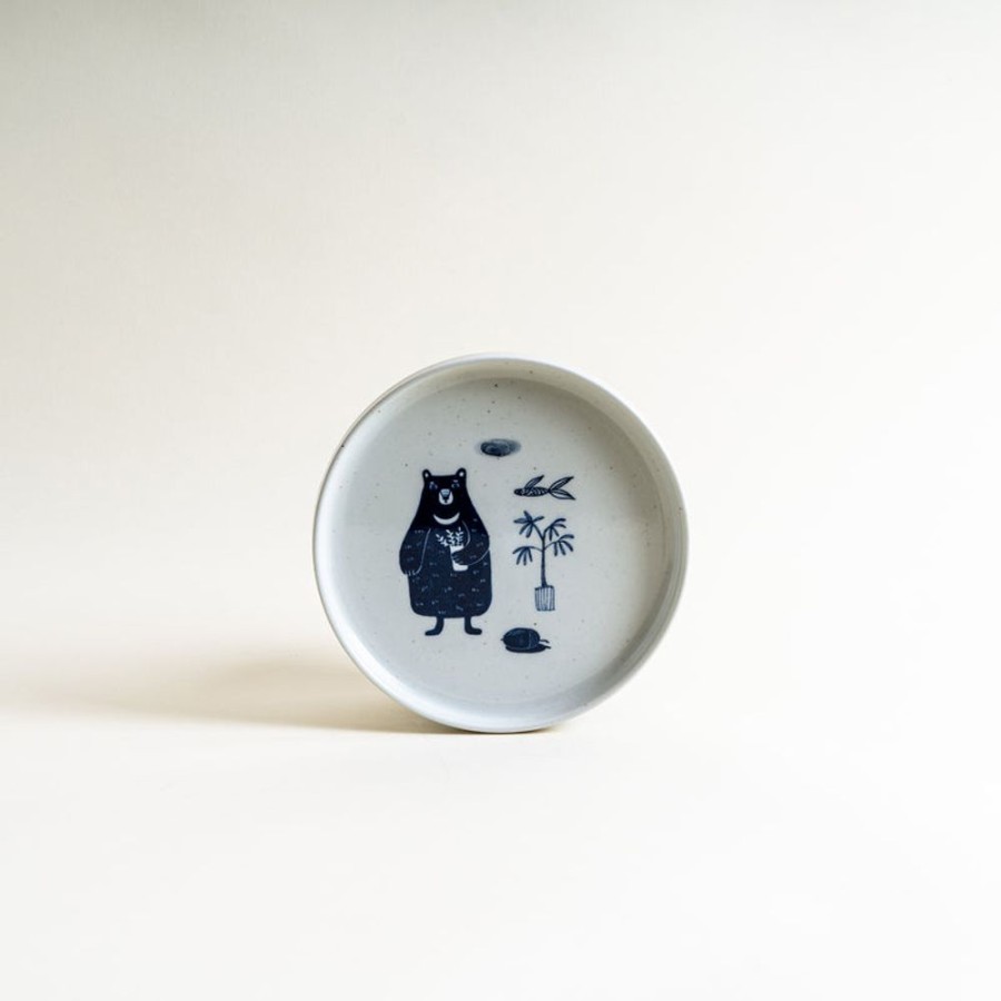 Shop Kitchen + Diningshop Kitchen + Dining Yeogi-Damki Plates & Bowls | Yeogi-Damki Hand-Painted Plate - Bear