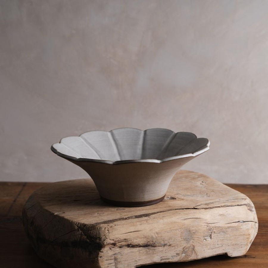 Shop Kitchen + Diningshop Kitchen + Dining Zhitaofang's/製陶方式 Plates & Bowls | Flower Deep Bowl In White