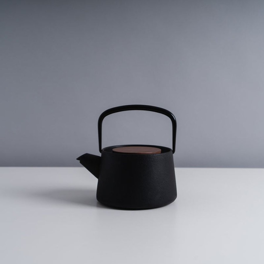 Shop Kitchen + Diningshop Kitchen + Dining Ikenaga Iron Works Tea & Coffee Ware | Tetu Nambu Cast Iron Teapot