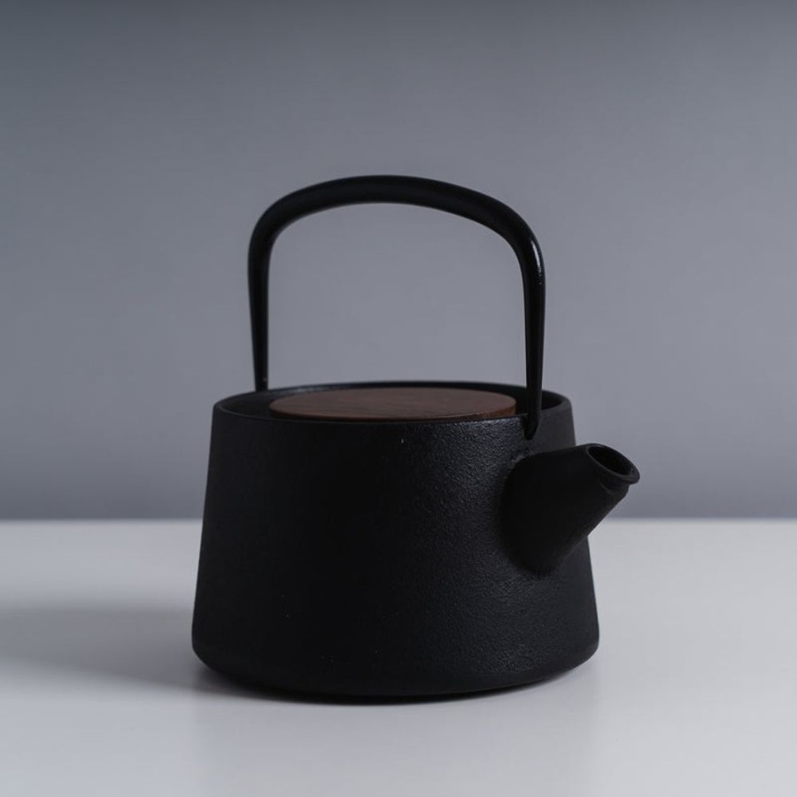 Shop Kitchen + Diningshop Kitchen + Dining Ikenaga Iron Works Tea & Coffee Ware | Tetu Nambu Cast Iron Teapot