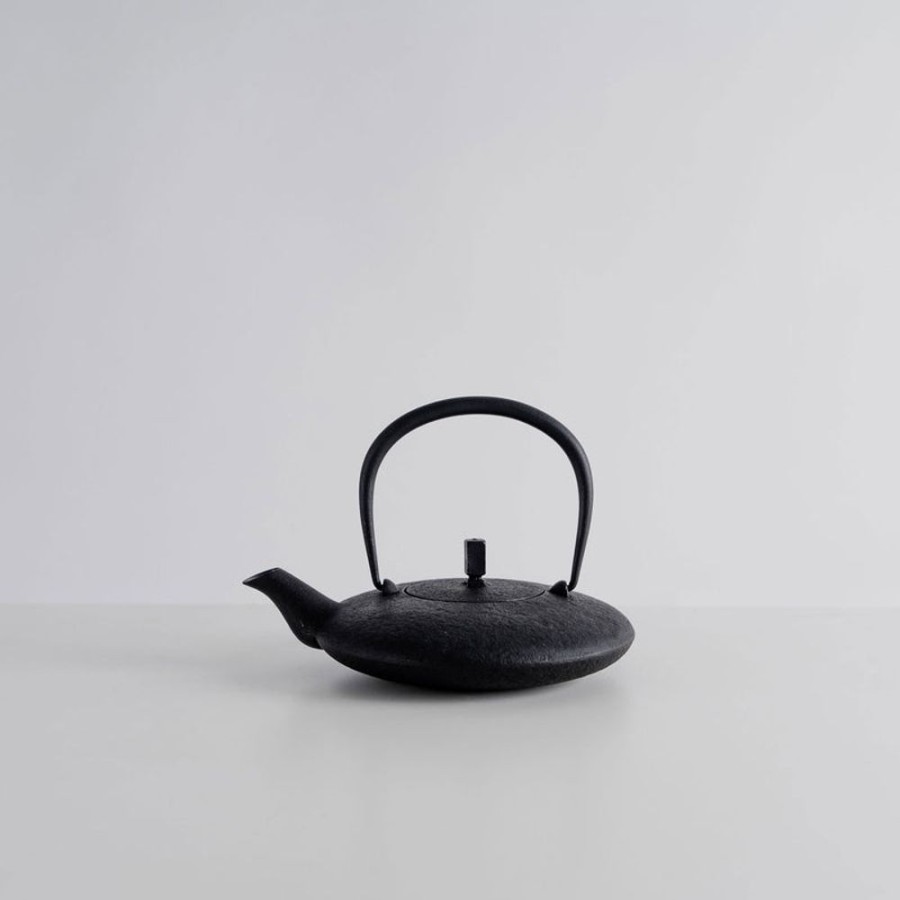 Shop Kitchen + Diningshop Kitchen + Dining Kukan Chuzo / Hisao Iwashimizu Tea & Coffee Ware | Nambu Tekki Cast Iron Moon Teapot