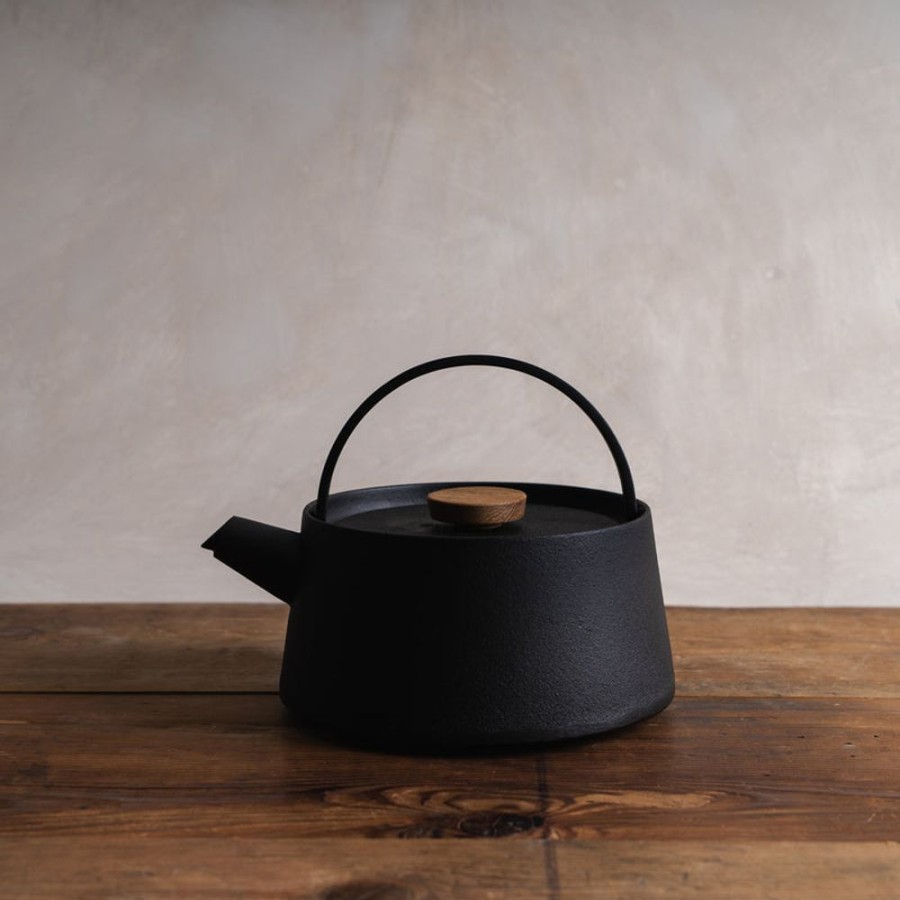 Shop Kitchen + Diningshop Kitchen + Dining Ikenaga Iron Works Tea & Coffee Ware | Tetu Nambu Cast Iron Tea Kettle